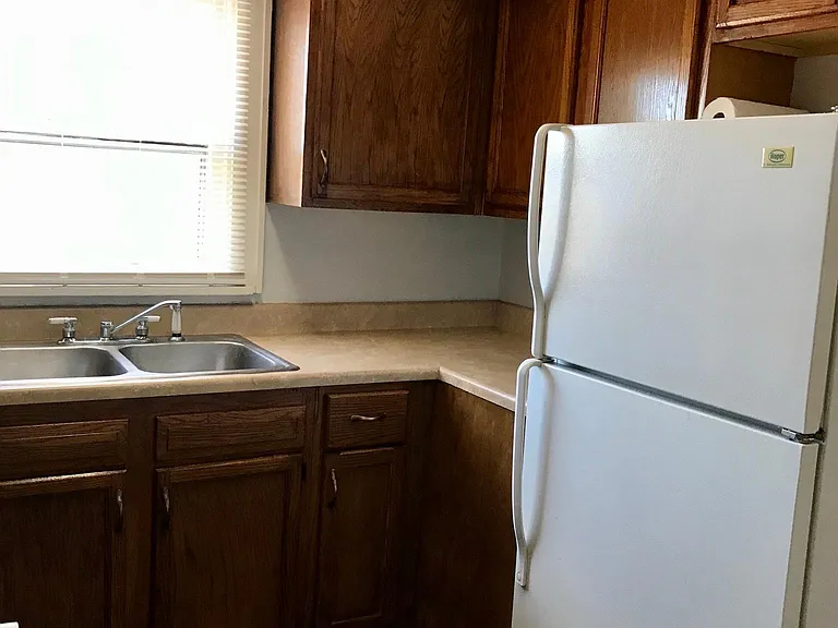 114 Vine St — Photo 13