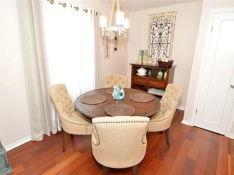 213 Seahorse Dr SE #B — Photo 9