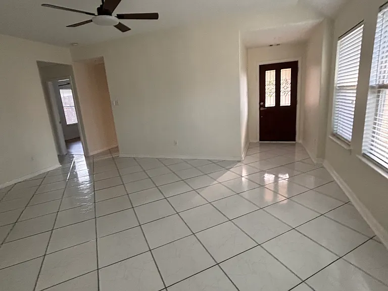 9006 Wildbird Ln — Photo 7