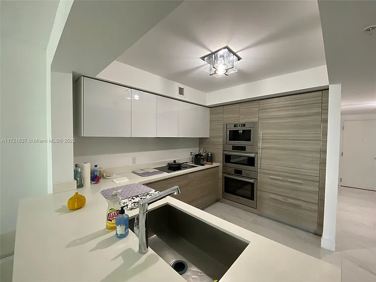 300 Sunny Isles Blvd #4-703 — Photo 5