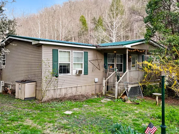 1450 Lower Cane Creek Rd, Stanton, KY 40380