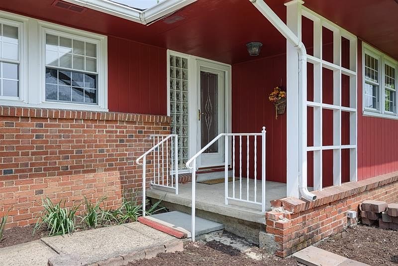 172 Oakville Rd, Beaver Falls, PA 15010 Zillow