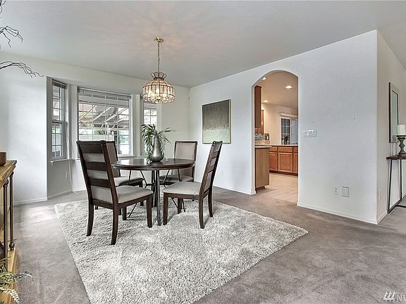 Huge Formal Dining Room 