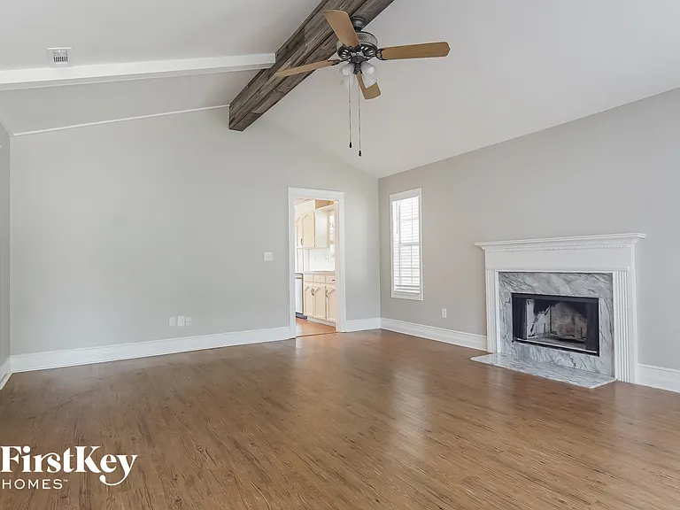 2821 Saint Patrick Pl — Photo 5