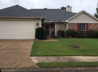 100 Willow Oak Ln, Brandon, MS 39047