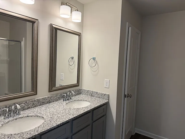 317 S Lake Dr — Photo 18