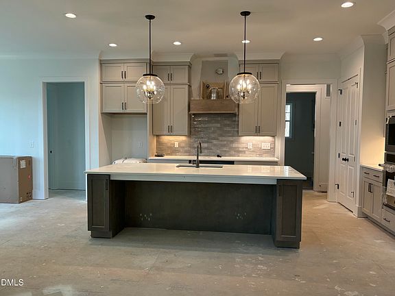 4th image of 191 High Ridge Ln