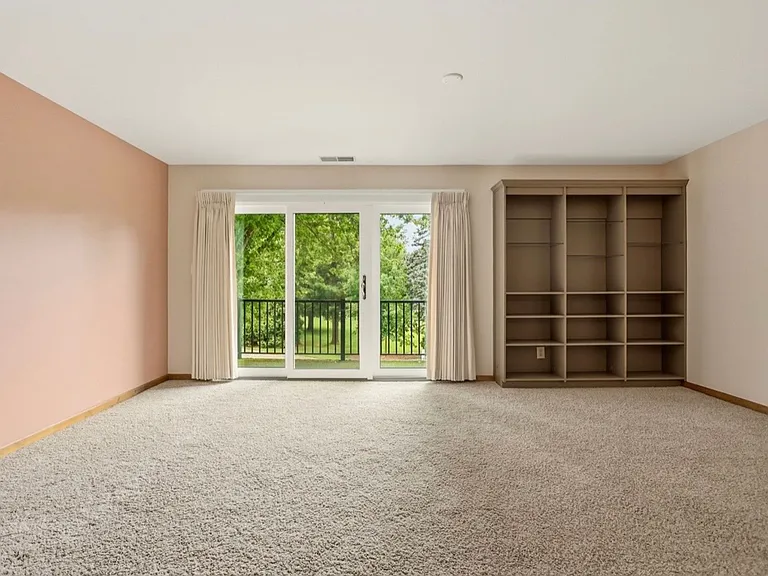 205 Provincial Ct #63 — Photo 7
