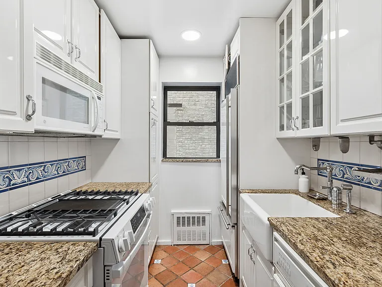 342 W 85th St #4-C — Photo 5