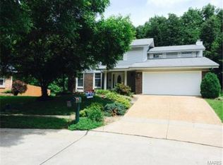 7140 Sugar Spring Ct, Saint Louis, MO 63129