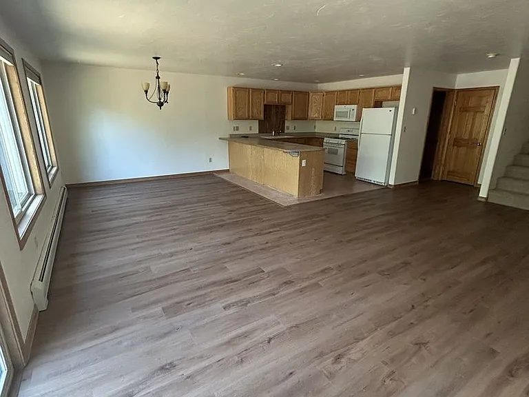 355 Jenkins Ranch Rd — Photo 4