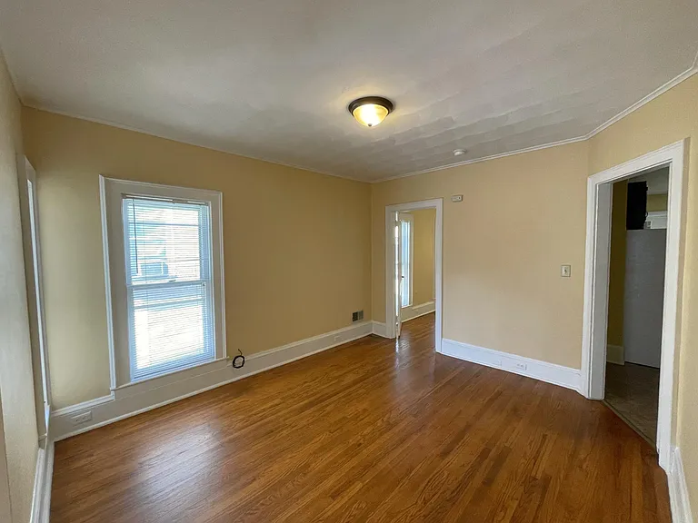 110-112 Elm St #112B — Photo 9