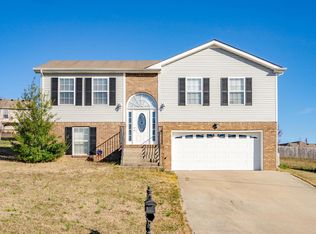 3145 Brook Hill Dr, Clarksville, TN 37042