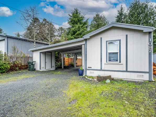 1087 S Harbor St, Rockaway Beach, OR 97136