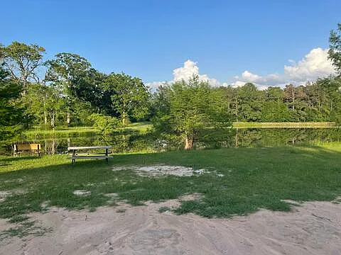Elkhorn Dr — Photo 12