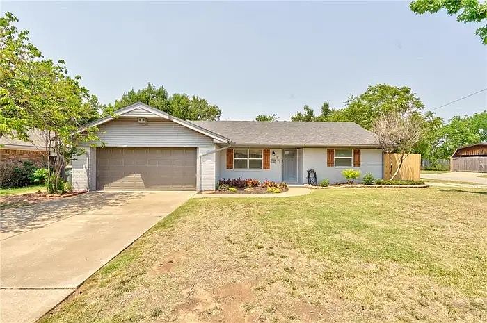1st image of 1501 Carlton Way