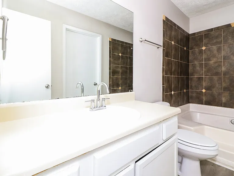 3684 Linwood Way — Photo 11