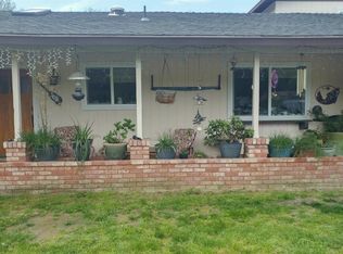 2453 Stringer Gap Rd, Grants Pass, OR 97527