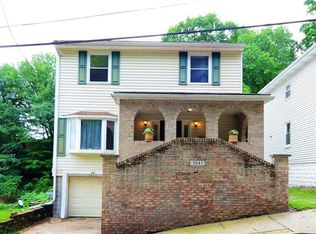 1041 Main St, Coraopolis, PA 15108
