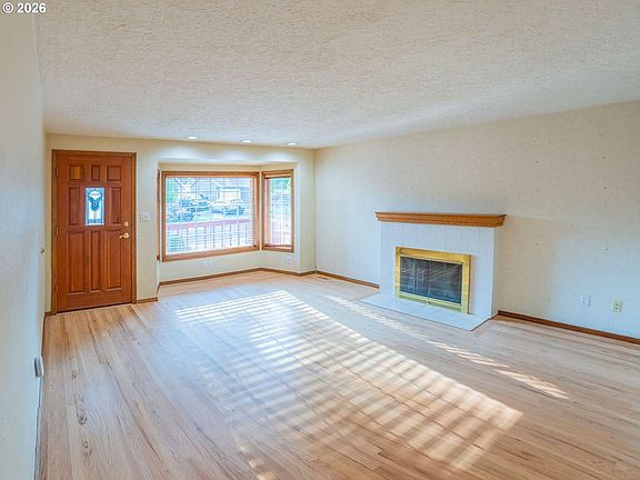 4th image of 1108 SE 168th Ave