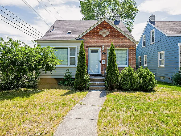 113 S Minerva Ave — Photo 40