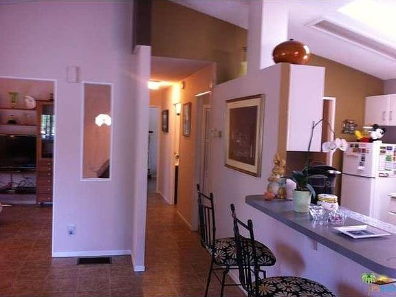 4th image of 65565 Acoma Ave #99