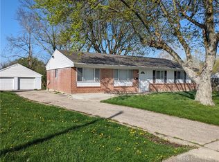 22 W Routzong Dr, Fairborn, OH 45324