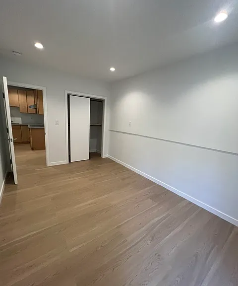 818 Brussels St #A — Photo 6