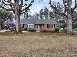 403 Hillcrest Dr, Huntersville, NC 28078