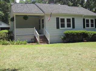 1506 E Lee St, Camden, SC 29020