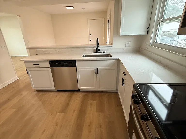 2275 Wadsworth Dr — Photo 8