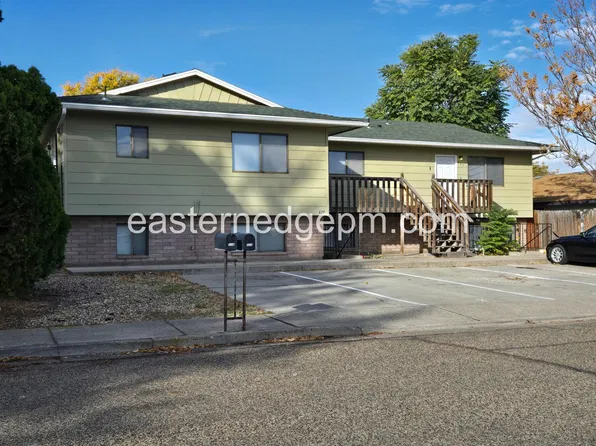 ROBNW8, 425-431 NW 8th St #427, Ontario, OR 97914