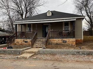 29 8th St, Greenville, SC 29611