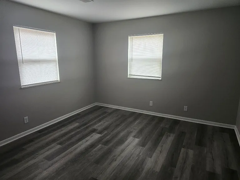 Breeza 32 Apartments — Photo 13