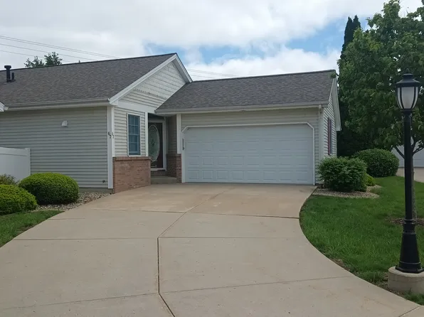 67 Astoria Way, Bloomington, IL 61704