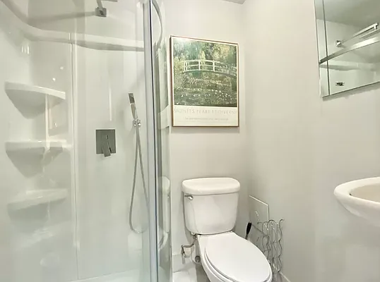 Rented by Voro NYC | media 33