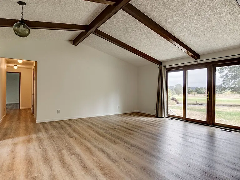 2156 Fairway Ln — Photo 12