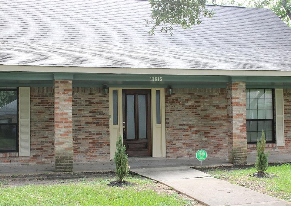 1st image of 13815 Oakwood Ln