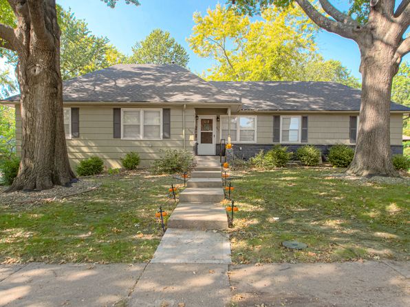 9608 Outlook Dr