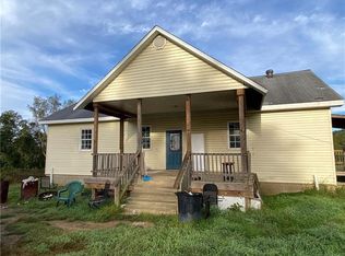 122 Eaton Rd, Clinton, PA 15026