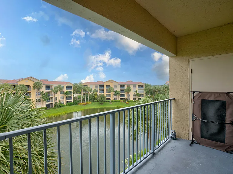 100 Uno Lago Dr #402 — Photo 5