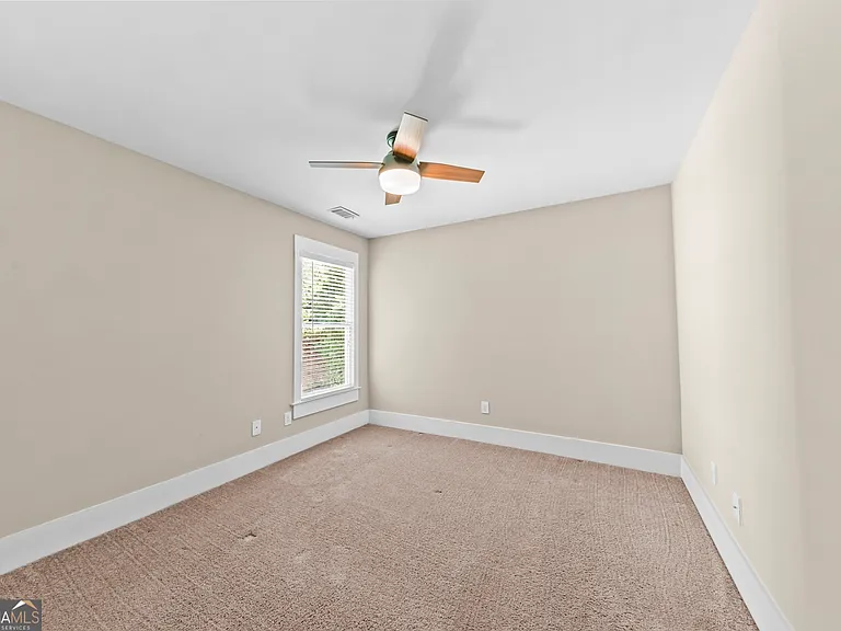 135 Idlewilde Dr — Photo 26