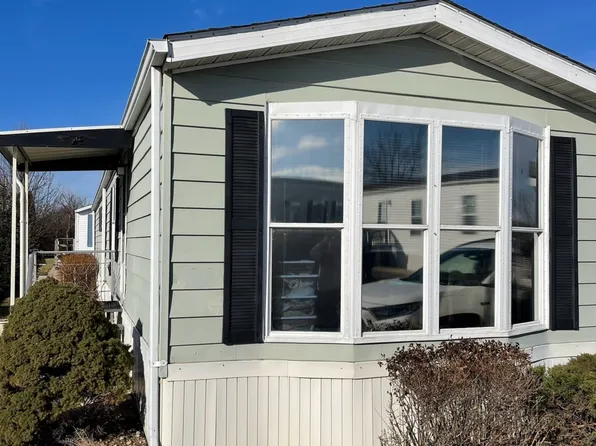 27W370 Geneva Rd #91, West Chicago, IL 60185