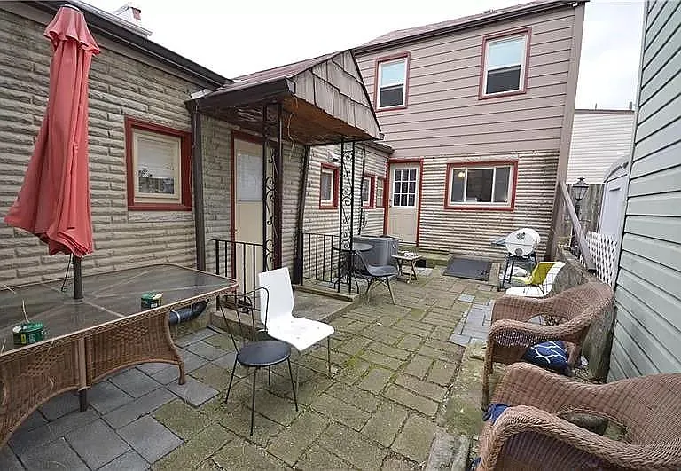 92 S 14th St — Photo 2