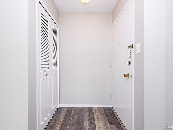 5th image of 8513 Kennedy Cir Unit 4