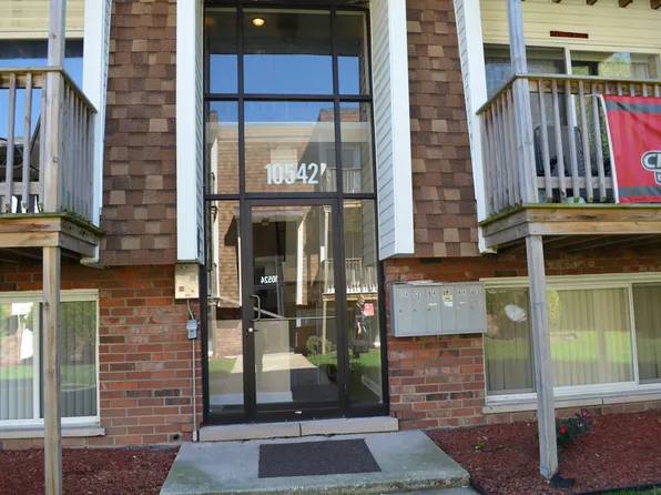 10542 Brooks Ln #4-C3, Chicago Ridge, IL 60415