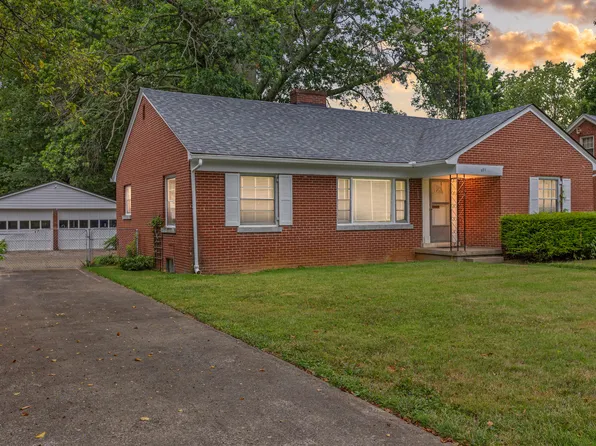 403 Holiday Rd, Lexington, KY 40502