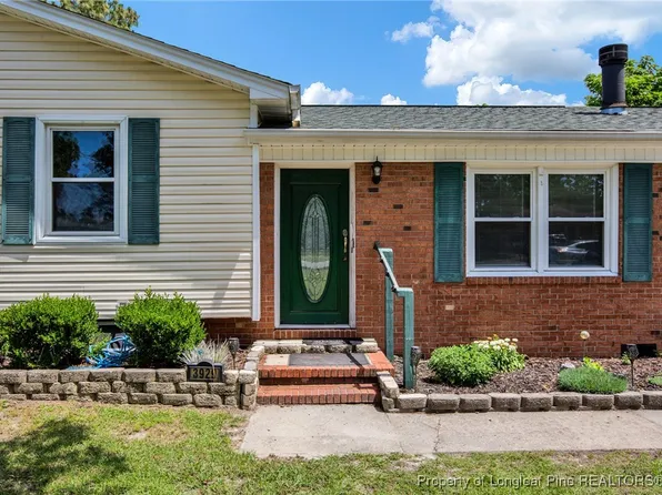 3929 Heidelberg Dr, Hope Mills, NC 28348