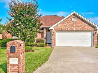 3505 Lake Arthur Dr, Port Arthur, TX 77642