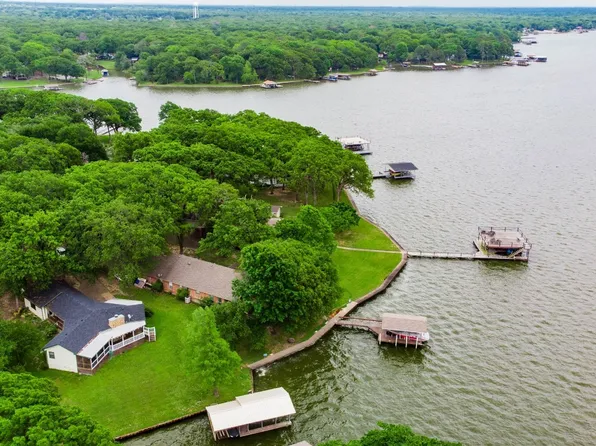 168 Nuevo Leon St, Mabank, TX 75156